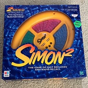New Vintage 2000 Simon 2 Electronic Game Unit